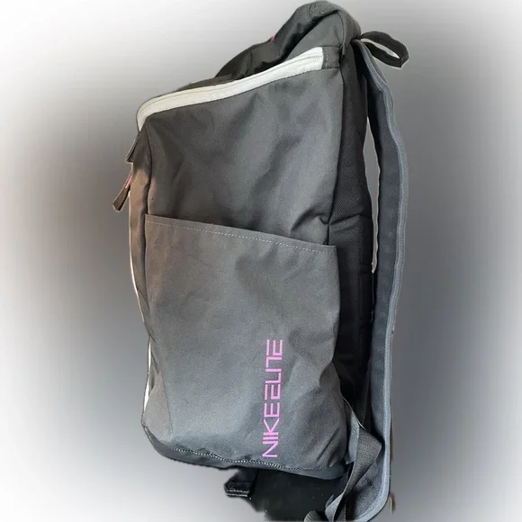Nike Hoops Elite Max Pro Quad Zip Breast Cancer Backpack - Picture 3 of 11